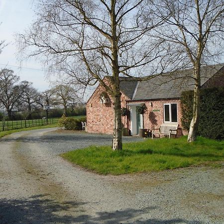 Manor Farm Egerton Bed and Breakfast Malpas  Eksteriør billede